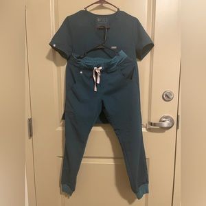 Figs Caribbean blue scrubs